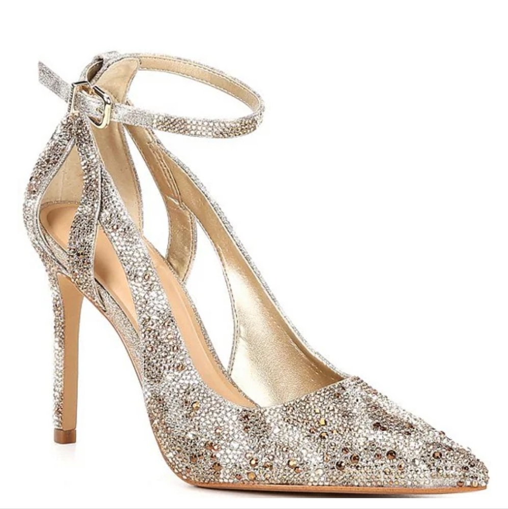 Gianni Bini Pumps